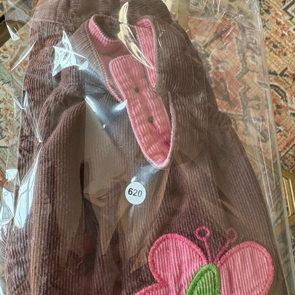 Baby Boden | Brown Cord Overalls with Butterfly and flower appliqué | 3-6 months - Picture 9 of 9